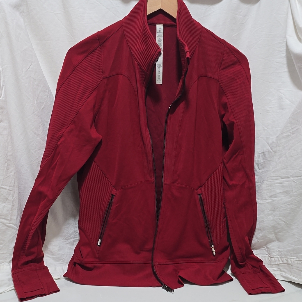 Lululemon Athletica Women's Burgundy Jacket Size 12 - Excellent Condition